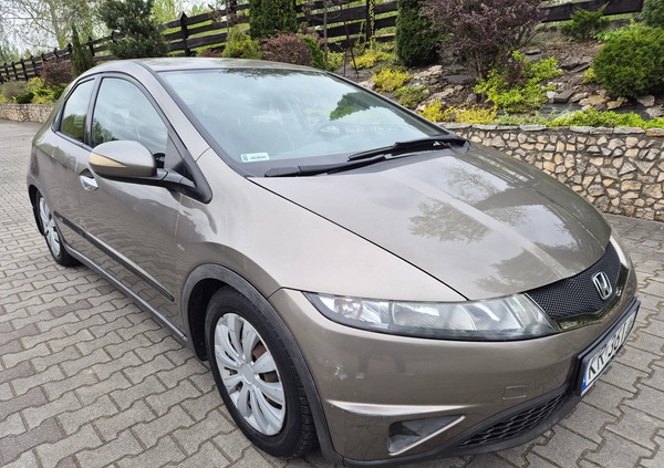 Honda Civic cena 10600 przebieg: 402000, rok produkcji 2006 z Kraków małe 379